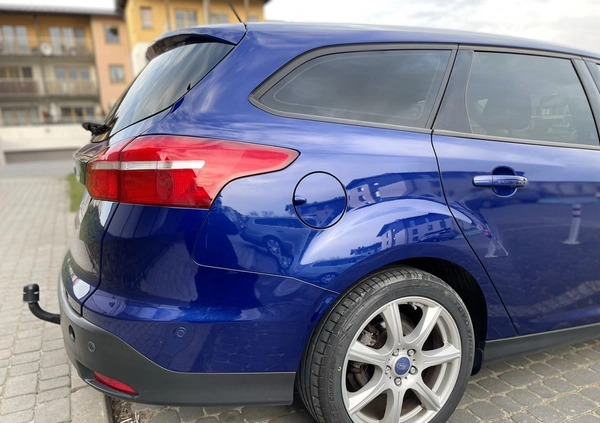 Ford Focus cena 39900 przebieg: 157000, rok produkcji 2016 z Gdańsk małe 154